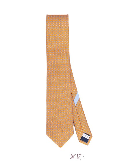 Shop SALVATORE FERRAGAMO  Tie: Salvatore Ferragamo Monogram silk tie.
An iconic pattern that runs through all the collections.
The contrasting stitch inside the silhouette adds a bright, rhythmic note, perfect for completing more formal outfits with style.
Width at the bottom: 8 CM.
Composition: 100% silk.
Made in Italy.. 350997 4 VIVA-774232
